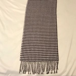Alabama Houndstooth Fleece Scarf
